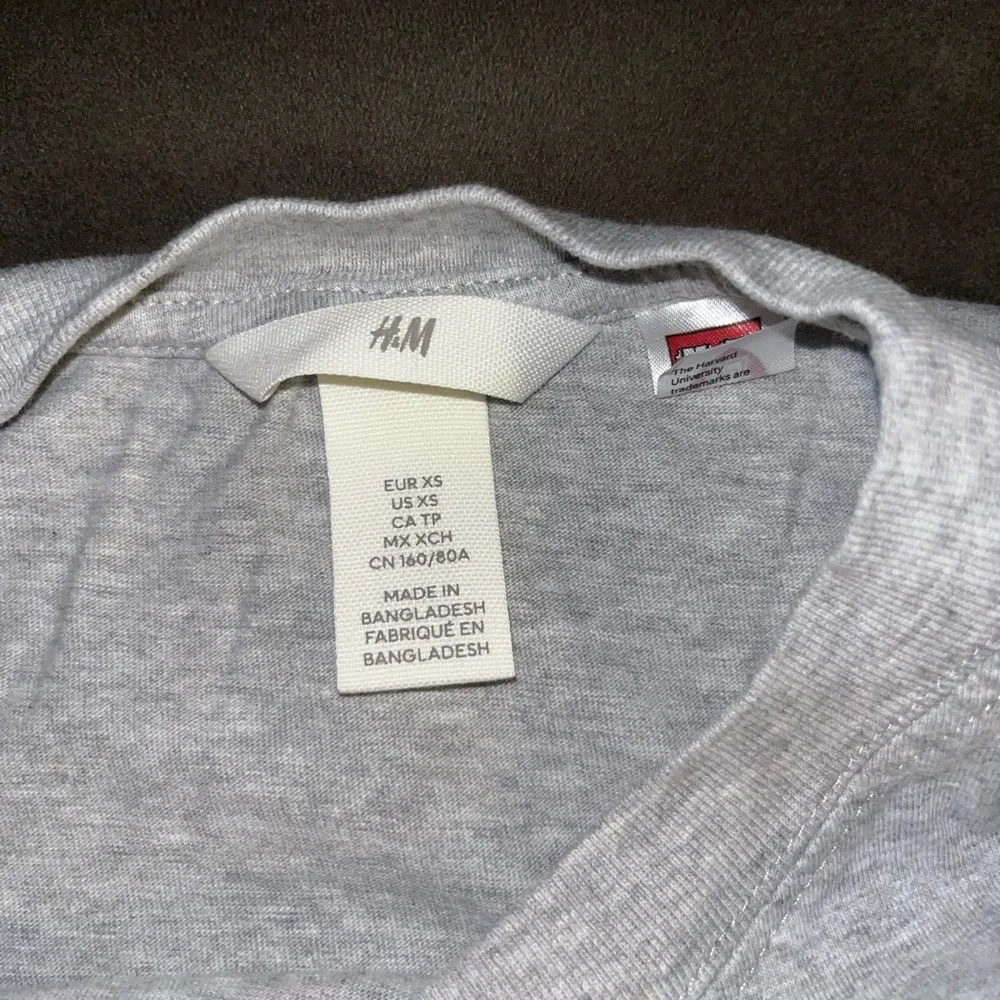 Harvard t shirt - Picture 2 of 2